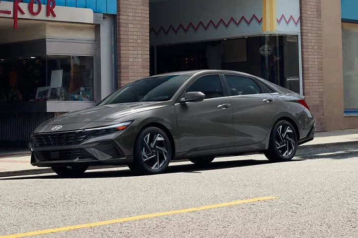 
								2024 Hyundai Elantra Hybrid full									