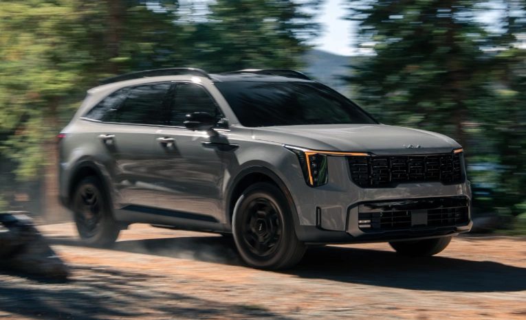 
								2024 Kia Sorento Hybrid full									
