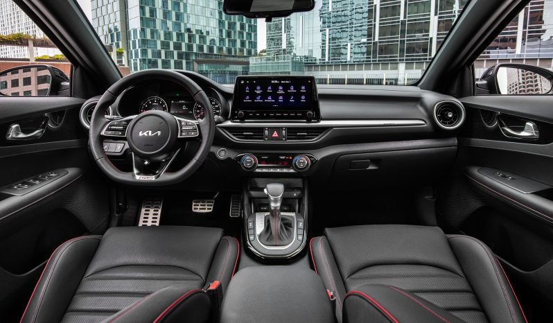 
								2024 Kia Forte full									